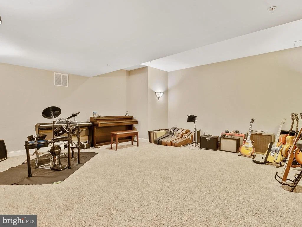 Photo of 21001 DELTA DRIVE