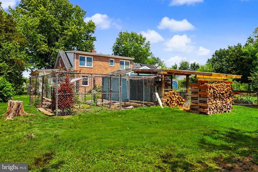 Photo of 2105 SHAWN DRIVE