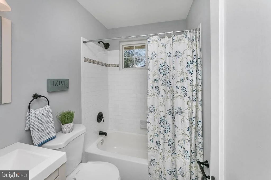 Photo of 1305 HEATHER HILL ROAD