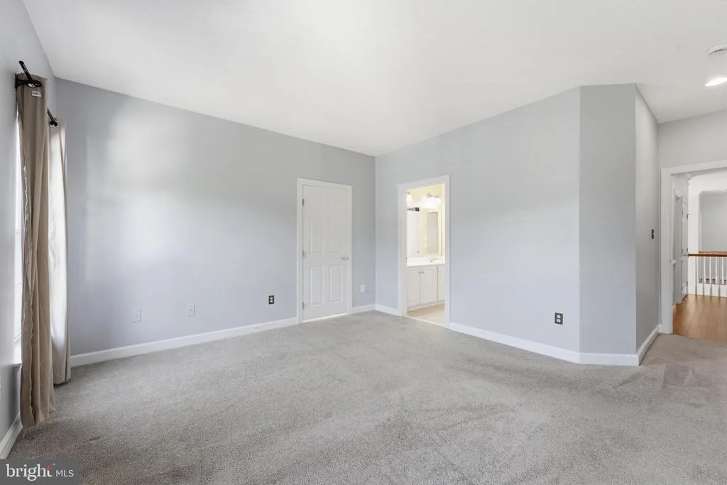 Photo of 2148 CHESTNUT LANE