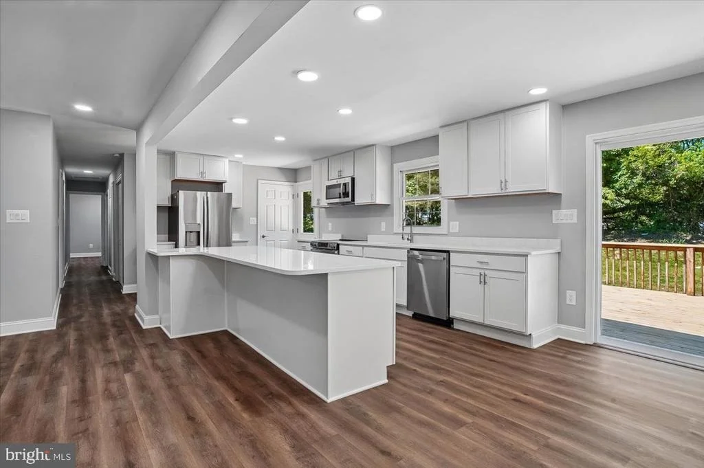 Photo of 8814 LAFAYETTE DRIVE