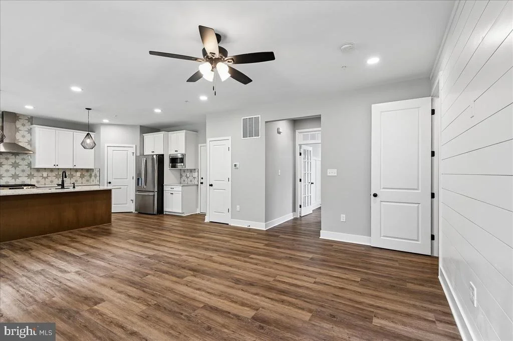 Photo of 9312 MADISON AVENUE