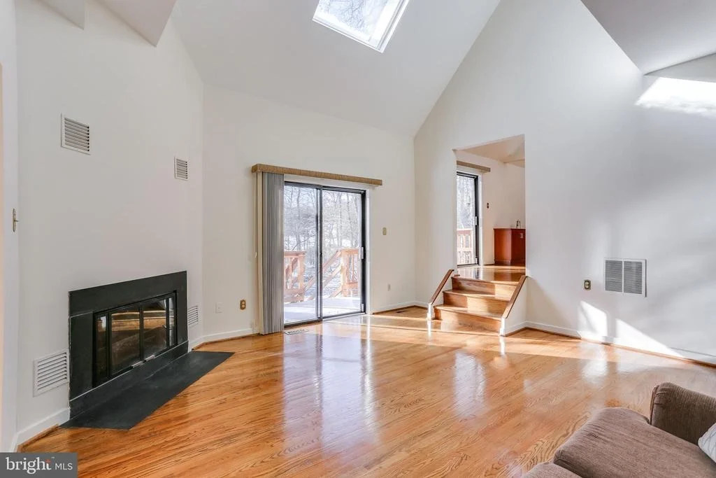 Photo of 6148 LLANFAIR DRIVE