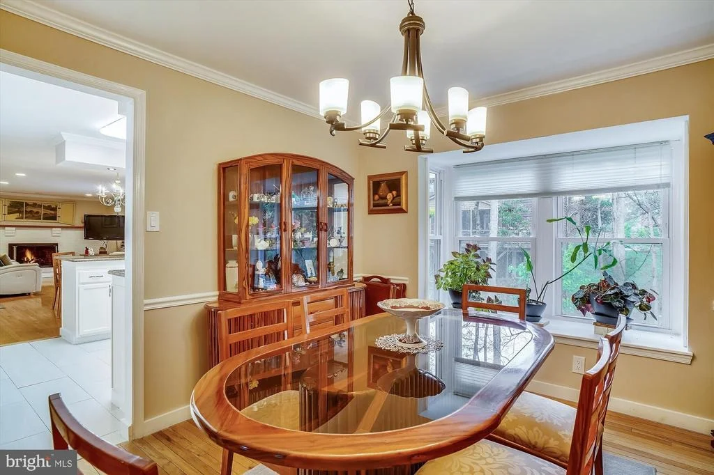 Photo of 2410 HENSLOWE DRIVE
