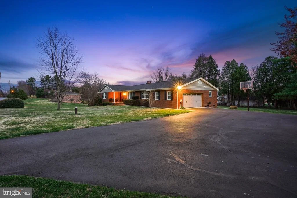 Photo of 1800 GAYFIELDS DRIVE