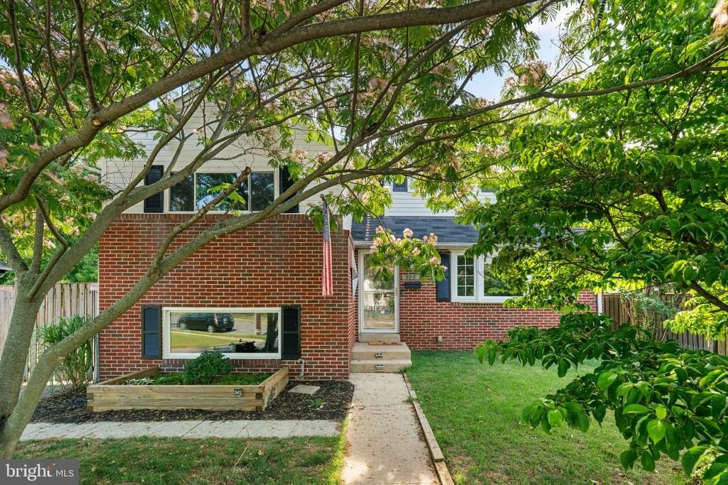 Photo of 809 GLENVIEW AVENUE