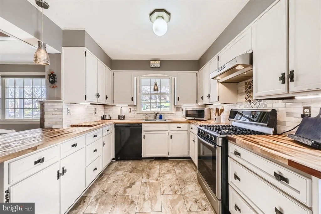 Photo of 857 GLEN ALLEN DRIVE