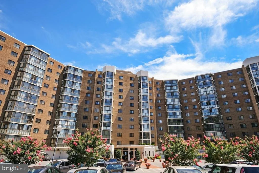 Photo of Unit 4604 at 15100 INTERLACHEN DRIVE