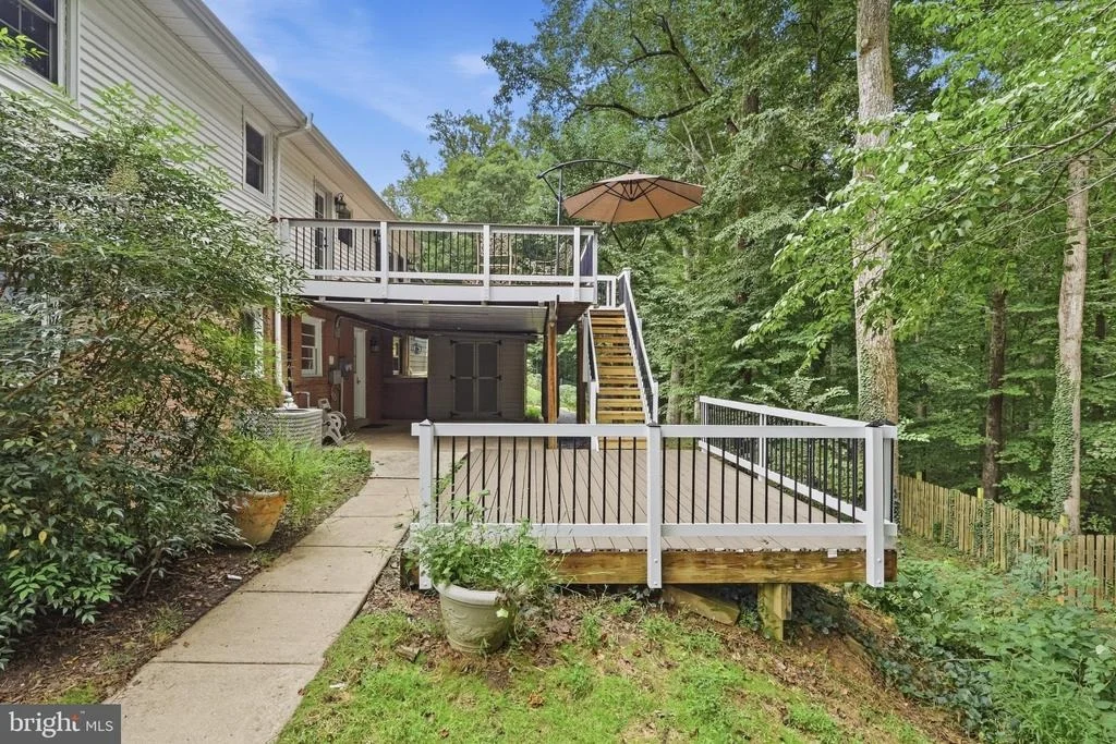 Photo of 7113 HADLOW COURT