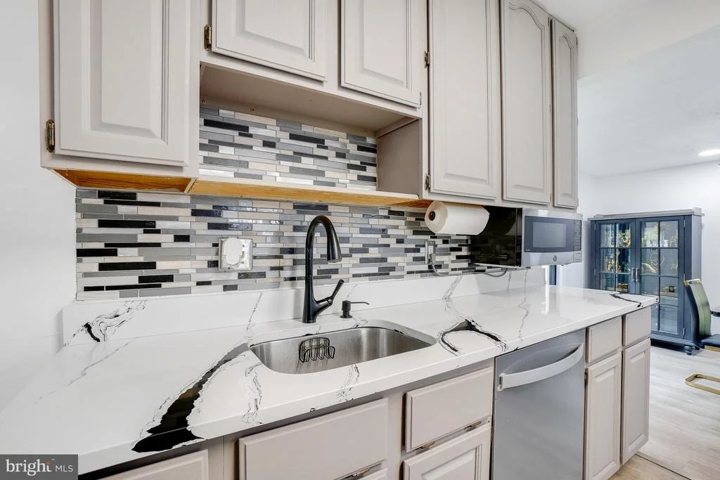 Photo of 4313 IVY GLEN ROAD