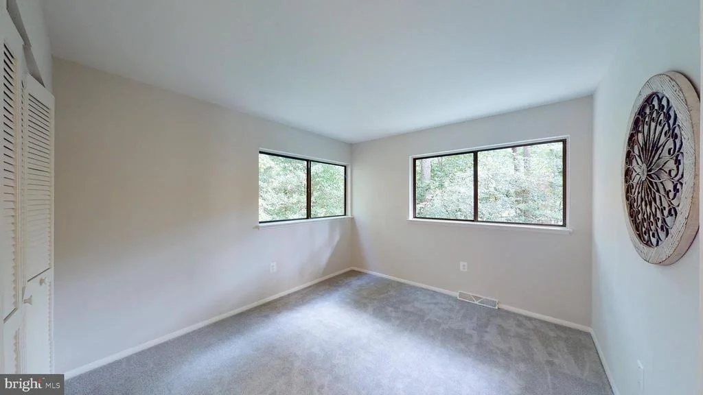 Photo of 11247 HANDLEBAR ROAD