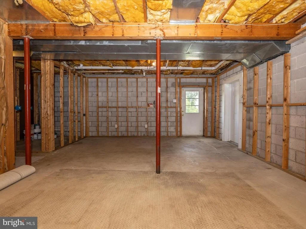 Photo of 1589 SMILEY DRIVE