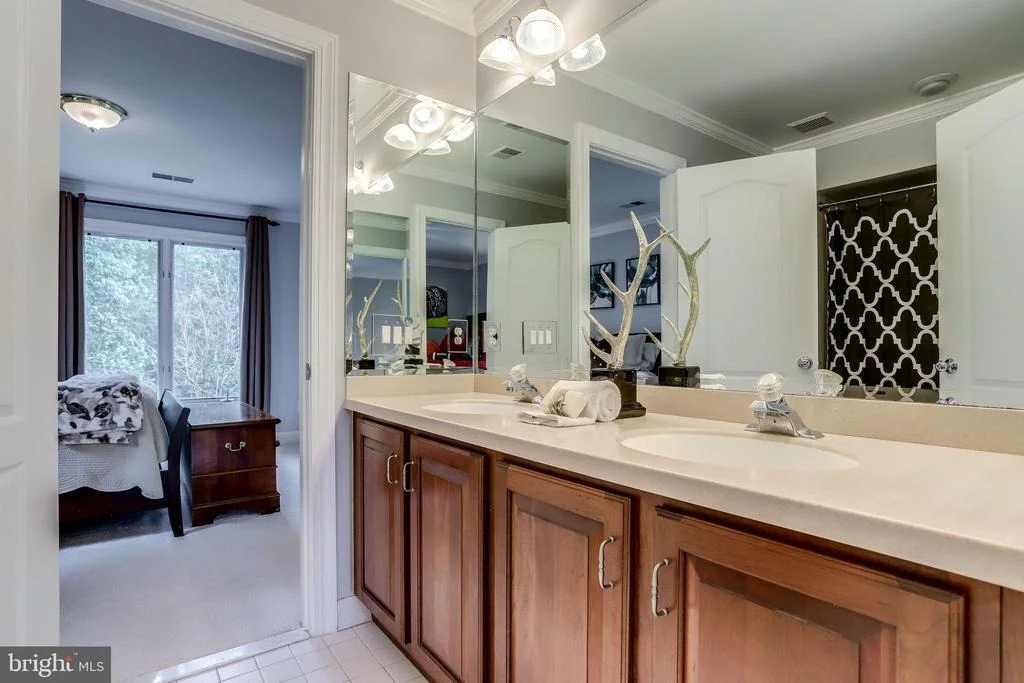 Photo of 12014 CREEKBEND DRIVE