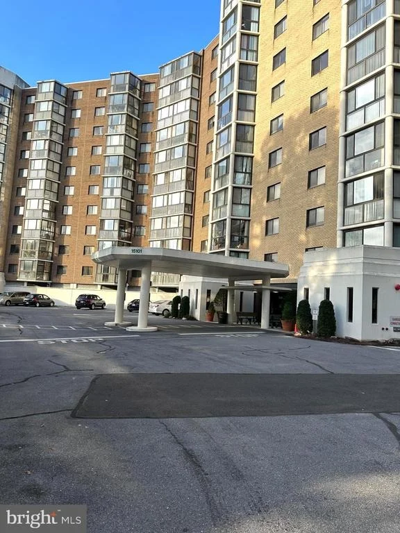 Photo of Unit 1226 at 15101 INTERLACHEN DRIVE