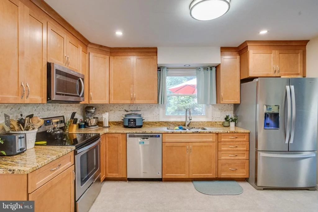 Photo of 919 JACKSON BOULEVARD