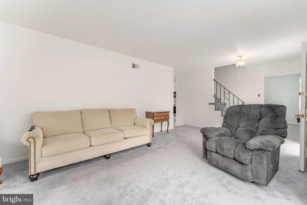 Photo of 1239 UPTON CIRCLE