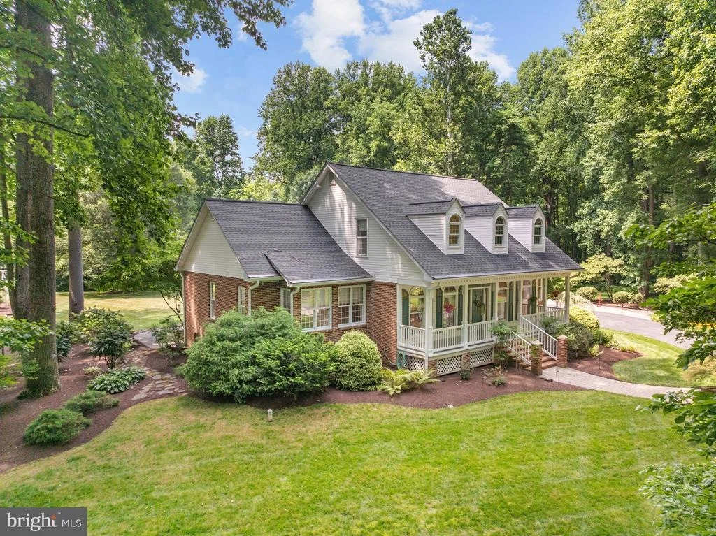 Photo of 6456 MEADOWLARK DRIVE