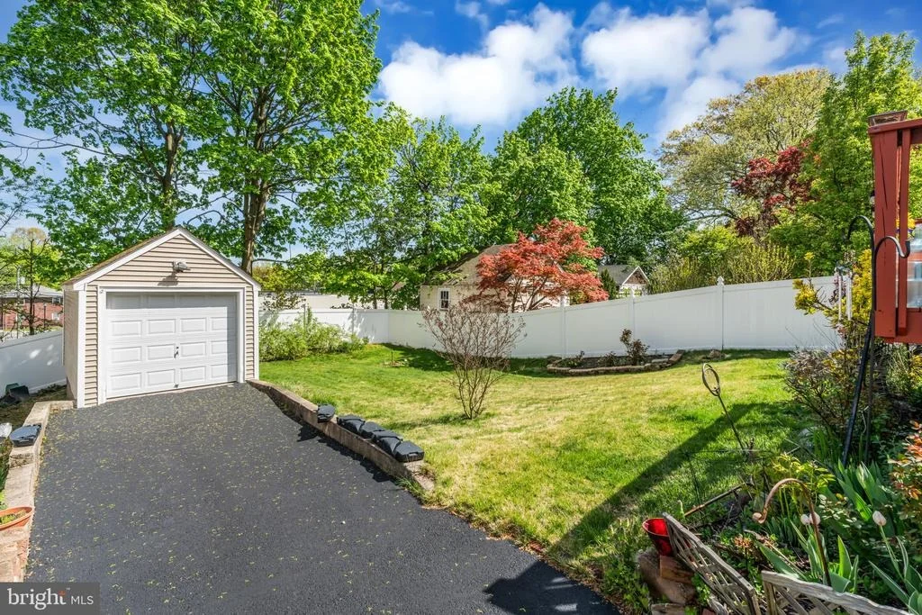 Photo of 1281 LONGFELLOW AVE