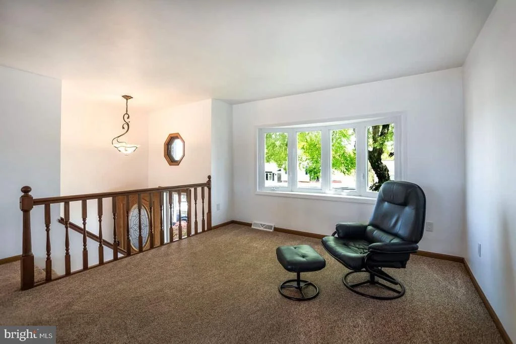 Photo of 908 HORIZON ROAD