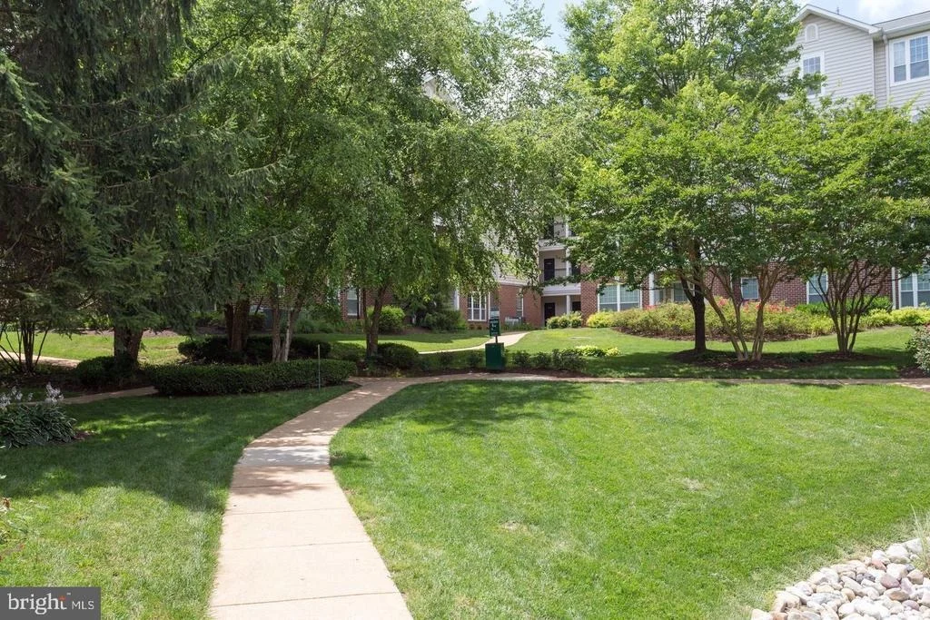 Photo of Unit 2103 at 1600 SPRING GATE DRIVE