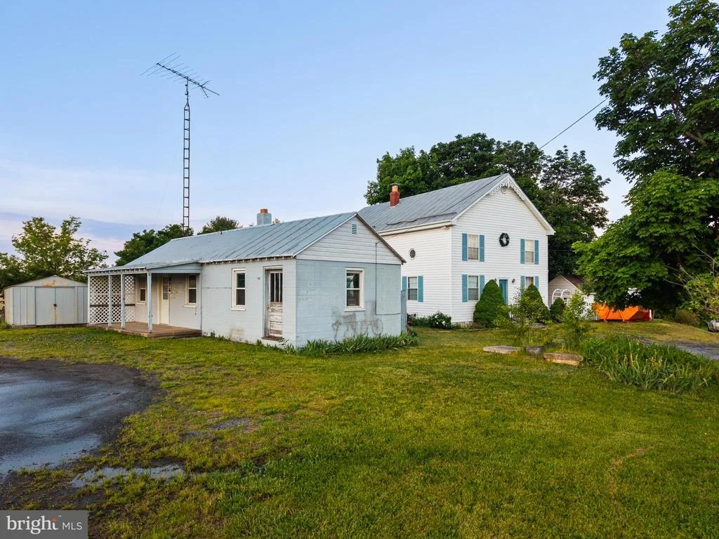Photo of 2974 MARTINSBURG
