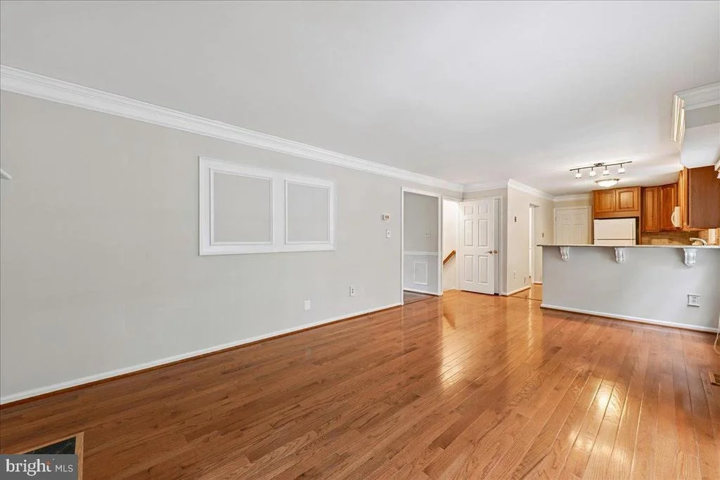 Photo of 7592 RUXTON DRIVE
