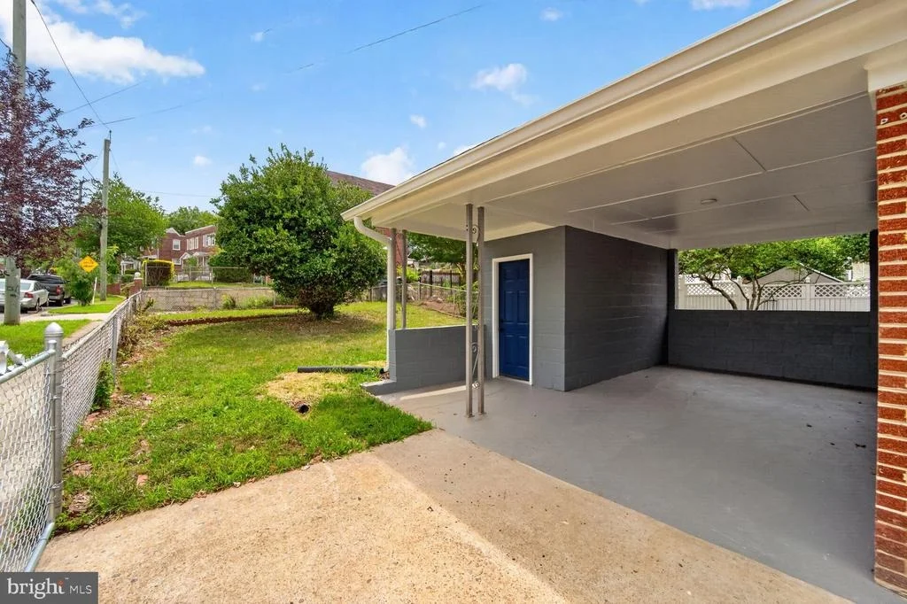 Photo of 1101 46TH PLACE SE