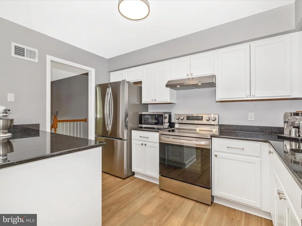 Photo of 7291 BEECHTREE LANE