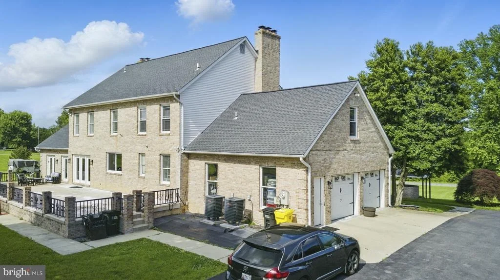 Photo of 75 W BAY FRONT ROAD