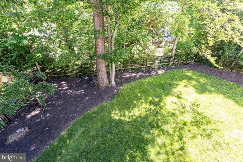 Photo of 3830 30TH ROAD N