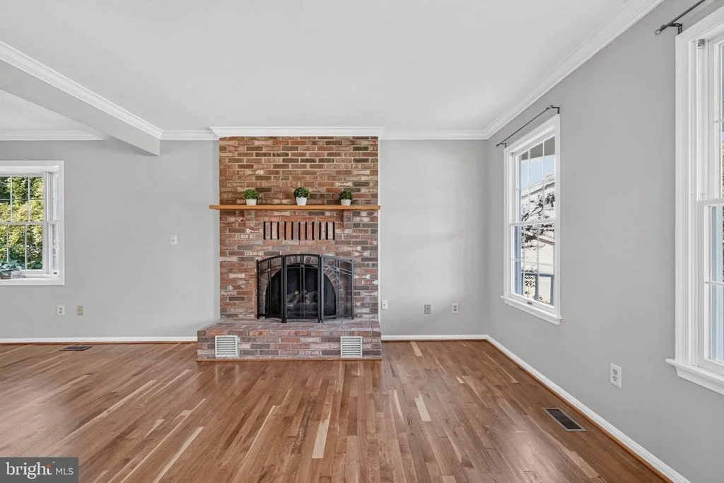 Photo of 8683 FELSVIEW DRIVE