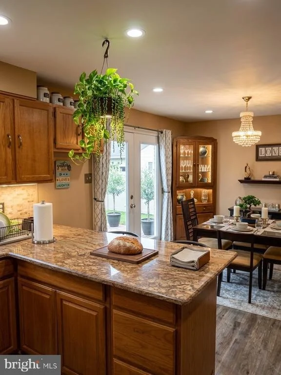 Photo of 4040 DONCASTER DRIVE