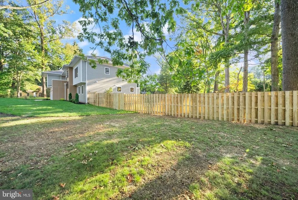 Photo of 8615 ACORN CIRCLE