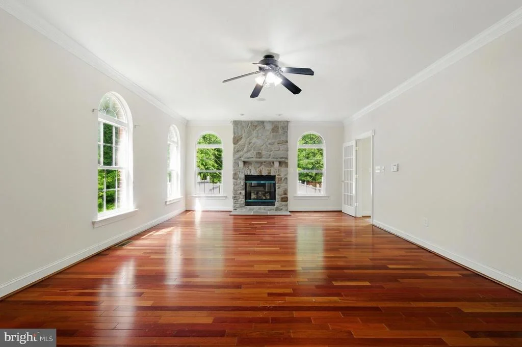 Photo of 1002 COVINGTON WAY