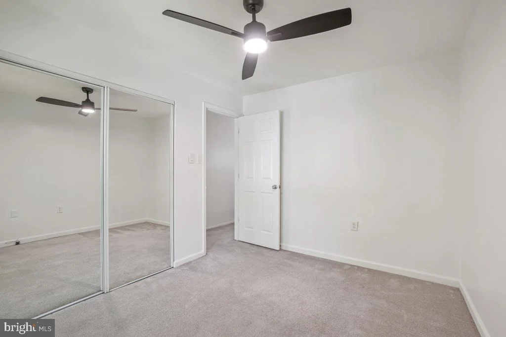 Photo of 19005 HARKNESS LANE