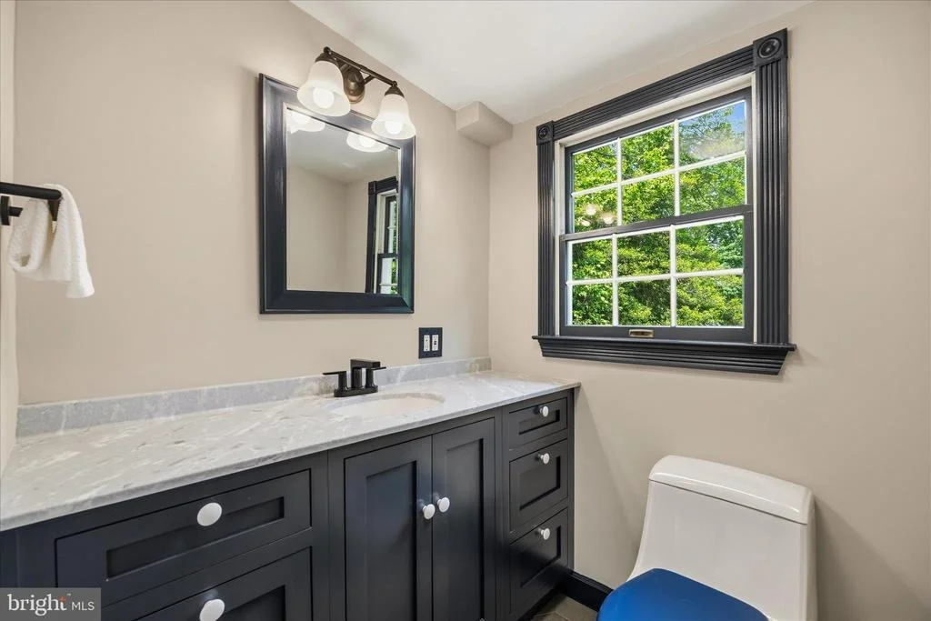 Photo of 565 SUNSET KNOLL ROAD