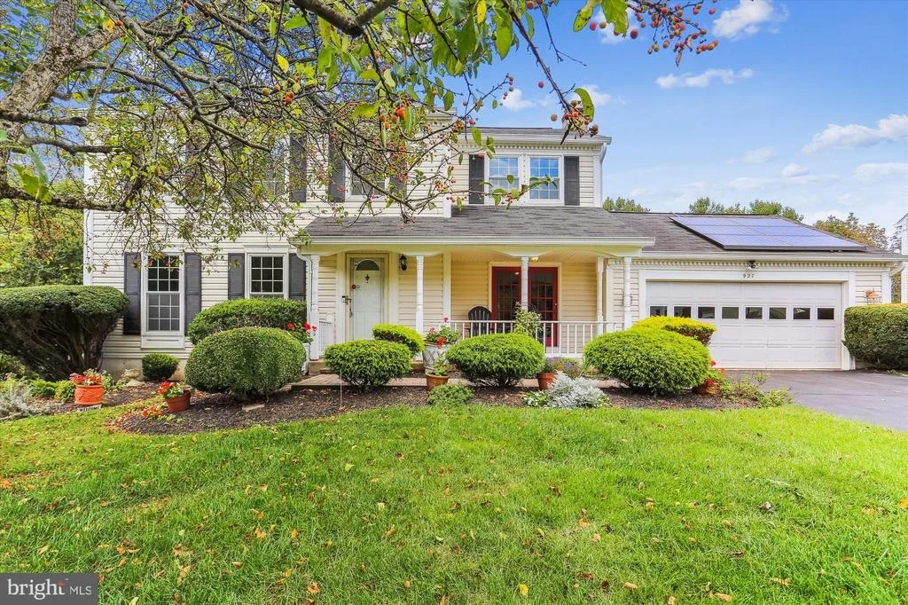 Photo of 927 POINTER RIDGE DRIVE