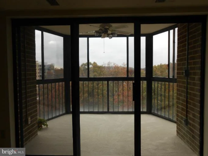 Photo of Unit 807 at 15107 INTERLACHEN DRIVE