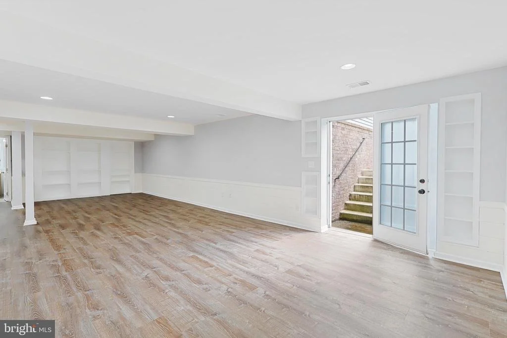 Photo of 9059 RANDOLPH CIRCLE