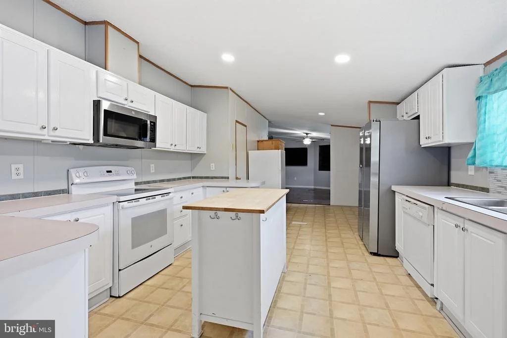 Photo of Unit 120 at 347 FOX POINTE DRIVE