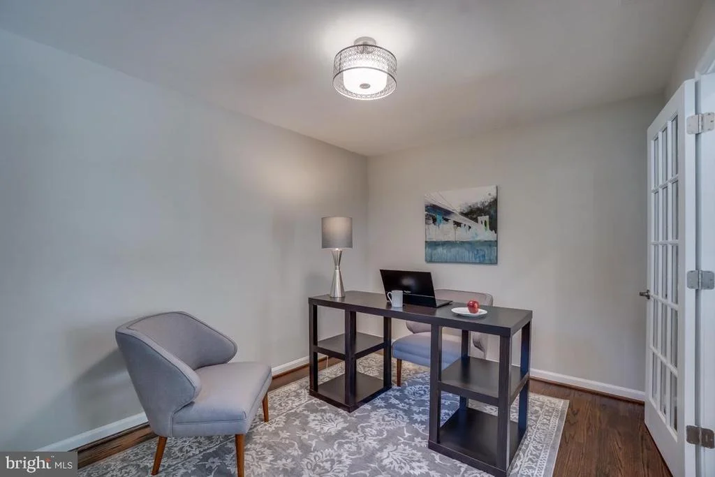 Photo of 913 SADDLEBACK COURT