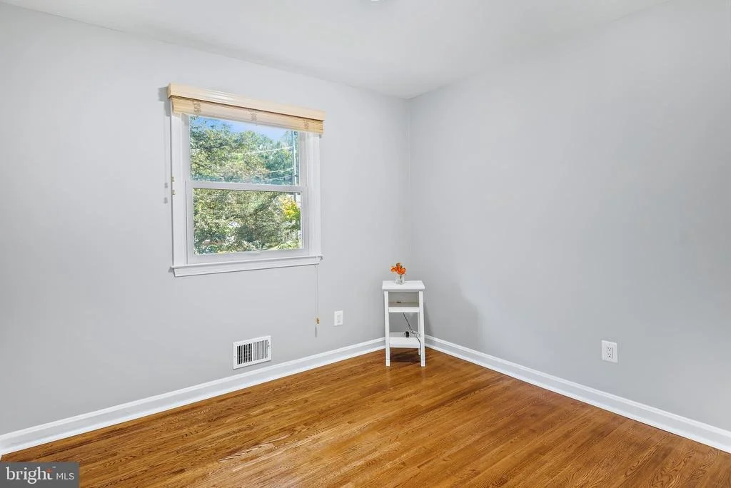 Photo of 604 KENBROOK DRIVE