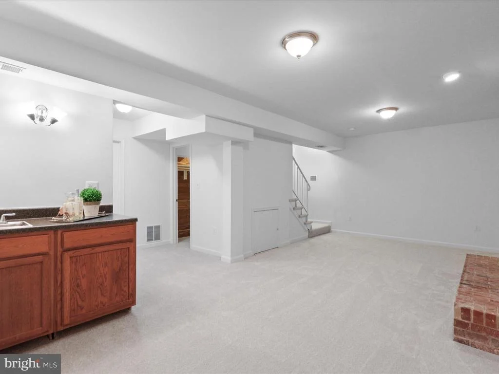 Photo of 8223 TREEBROOKE LANE
