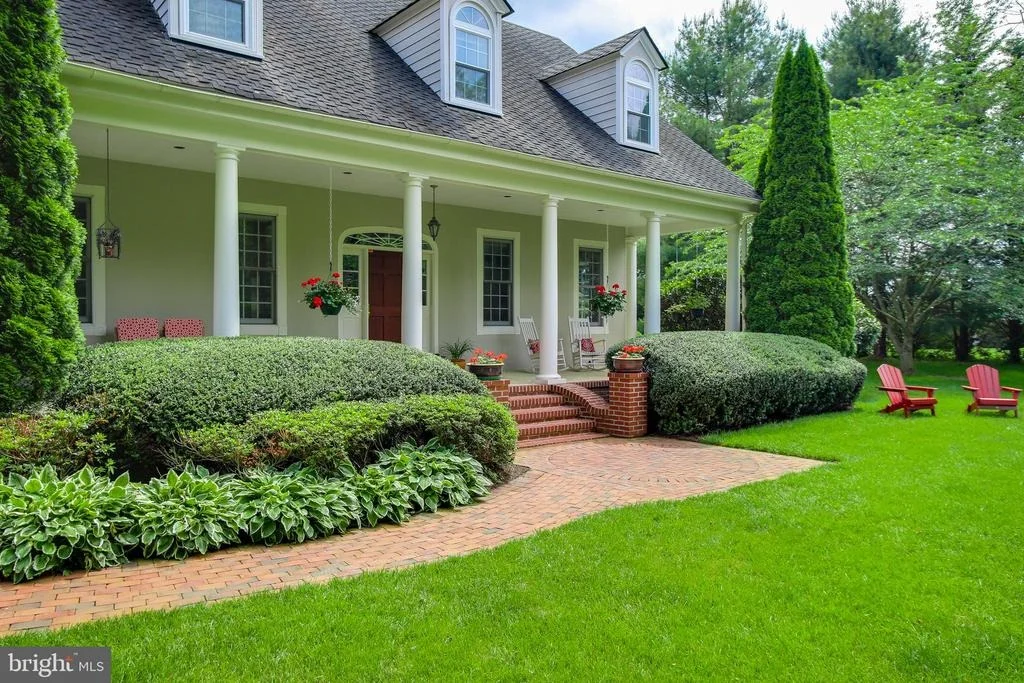 Photo of 6504 GRIFFITH ROAD
