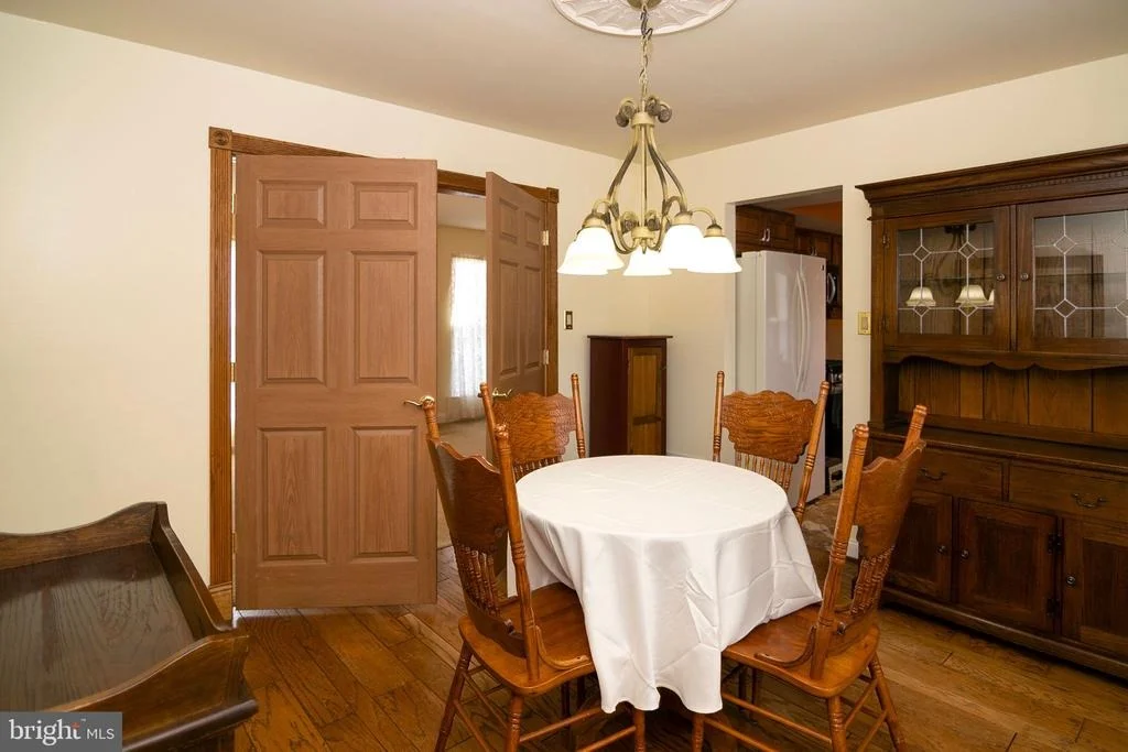 Photo of 18 ABERDEEN DRIVE