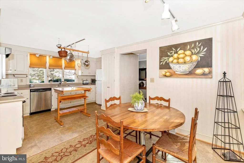 Photo of 5433 SHOOKSTOWN ROAD