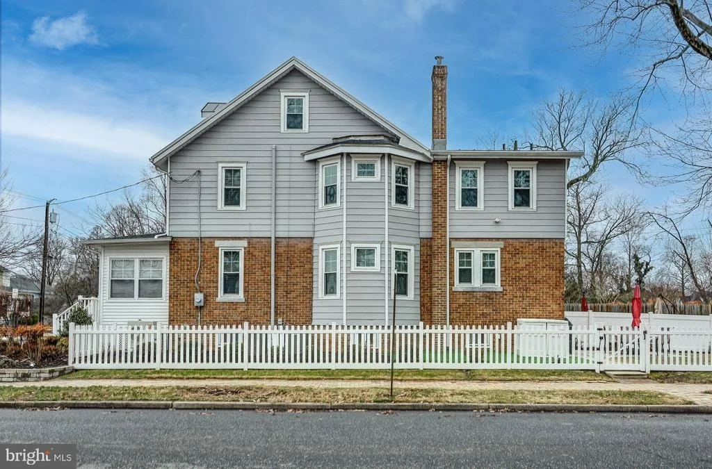 Photo of 13 W EUCLID AVENUE
