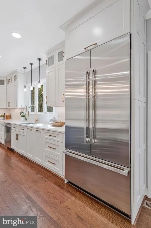 Photo of 8611 BROOK ROAD