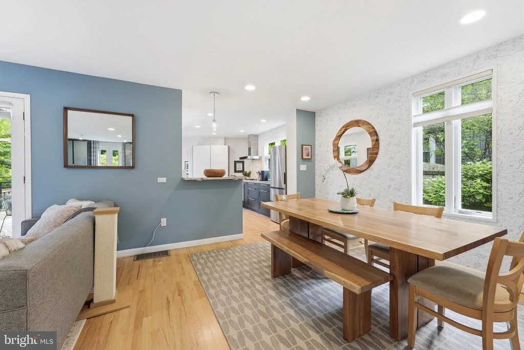 Photo of 9109 BRADFORD ROAD