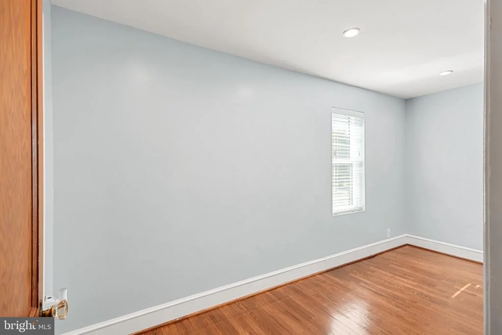 Photo of 1101 ROSEMONT AVENUE